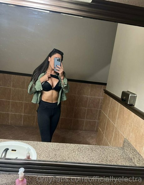 Audralee1k onlyfans leaked photos