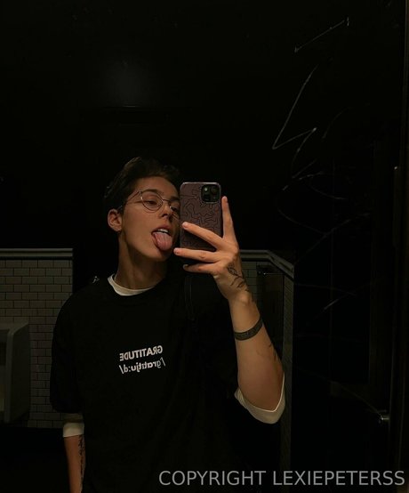 Lexiepeterss only fans leak nude