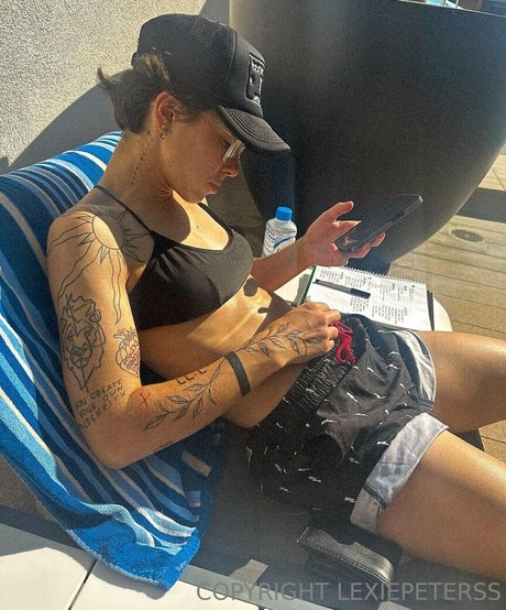 Lexiepeterss new onlyfans leak