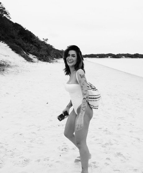 Lara Silva on onlyfans