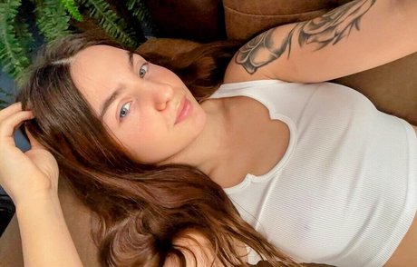 christinalinn onlyfans sexy