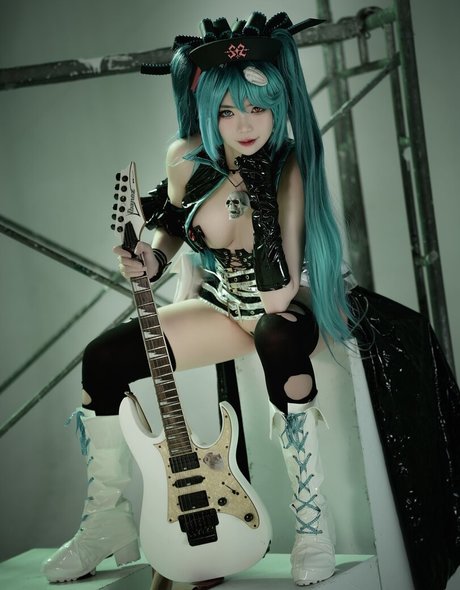 ZinieQ onlyfans photos