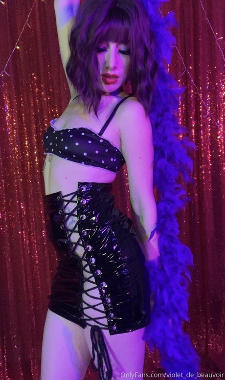 violet de beauvoir onlyfans model photo