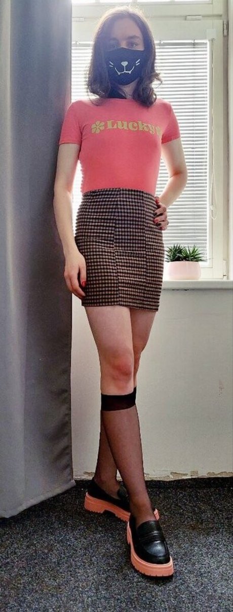 lucia cutie onlyfans pics