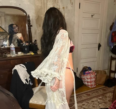 Bea Miller onlyfans leaked