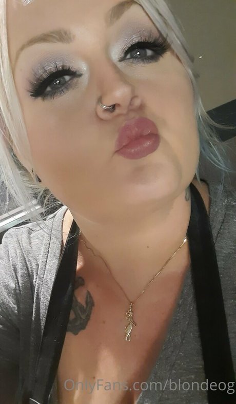 blondeog only fans content