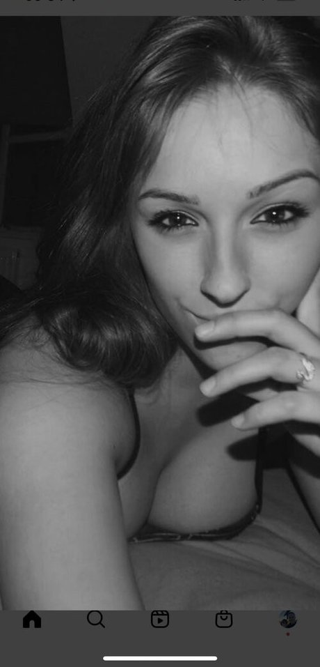 Chloe Smart nude on onlyfans