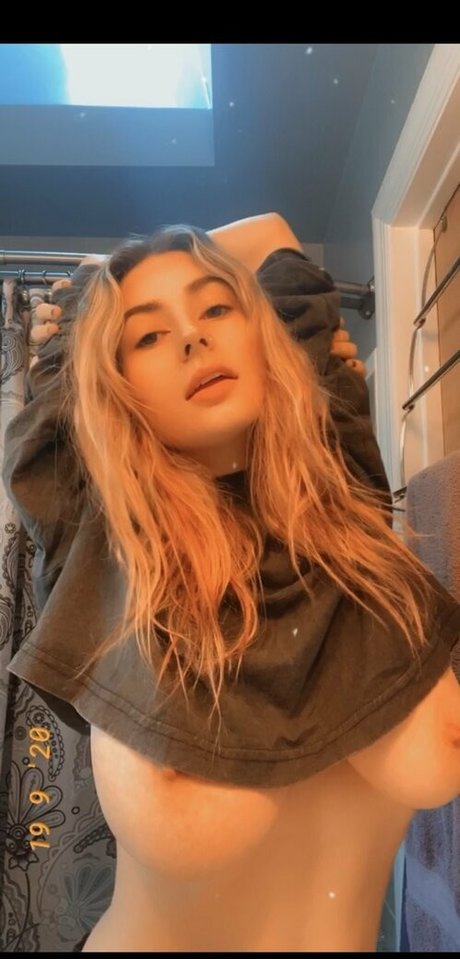 julieannsweetie onlyfans sextape leak