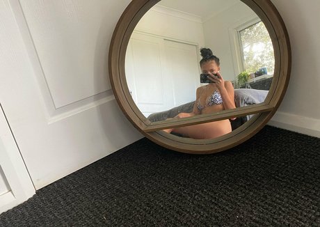 tayylahhmorggann onlyfans leak xxx