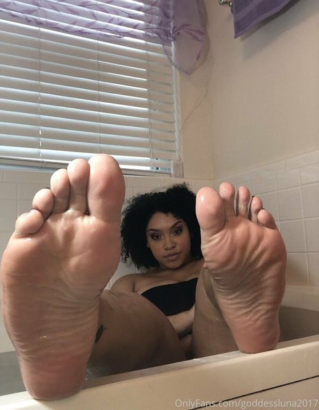 goddessluna2017 onlyfans nudes leaks