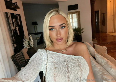 tiggysmith onlyfans striptease