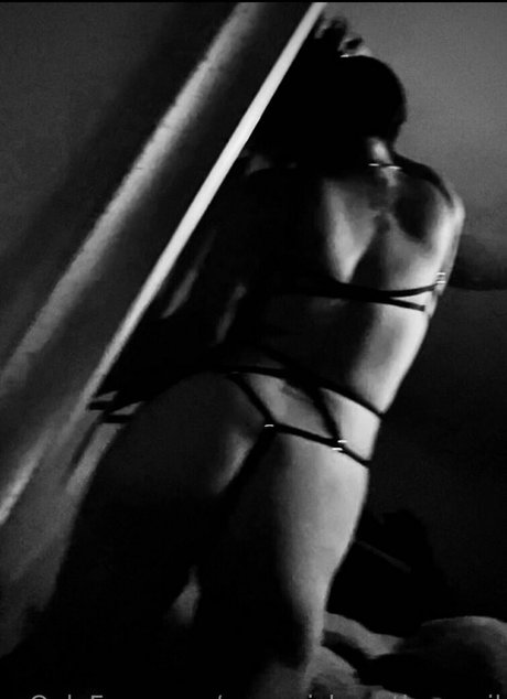 evparrishsouthernmil onlyfans model