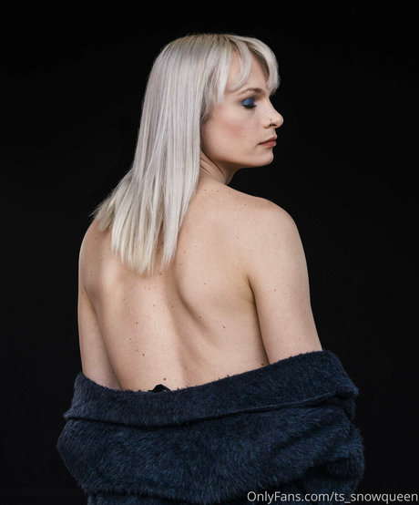 ts snowqueen only fans nude