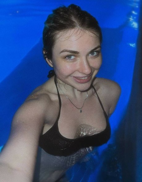 Ahrinyan onlyfans topless