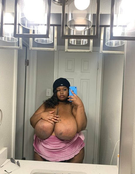 necyness2 onlyfans strip