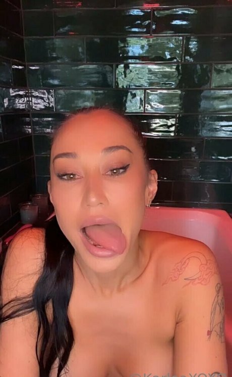 karleaxoxo onlyfans leams