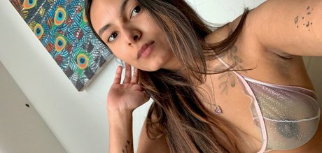 bustypetitemyra onlyfans leaked free