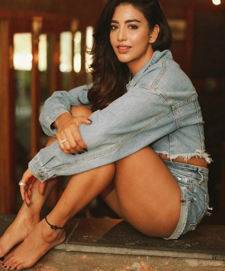 Daksha Nagarkar onlyfans sex tape