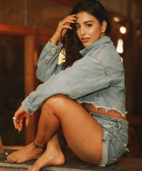 Daksha Nagarkar leaked onlyfans sex