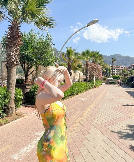 ilayserah topless onlyfans