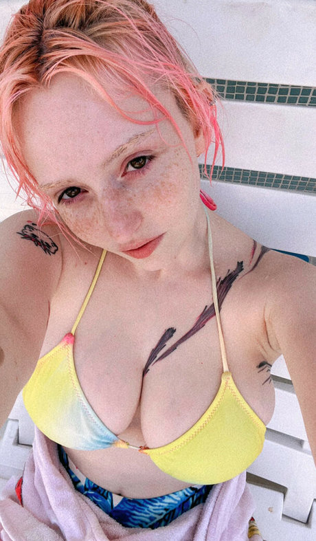 ilayserah onlyfans strip tease