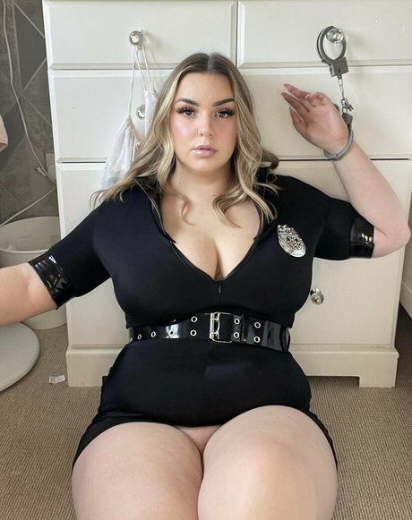 curvygirllou onlyfans leaked free