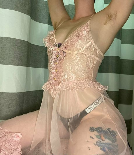 divine femme onlyfans post