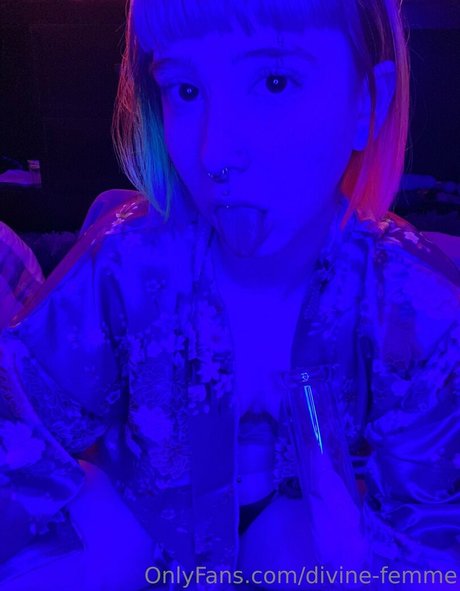 divine femme onlyfans nudes