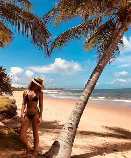 Maria Eugenia Suconic onlyfans naked leak