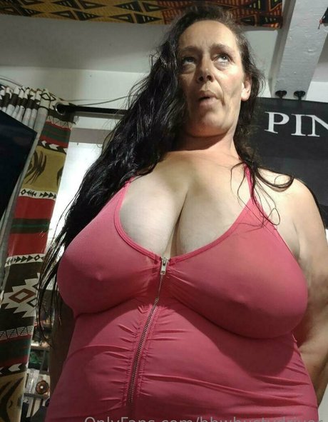 bbwbustydriver onlyfans model photo