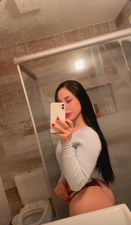 Yohana Rayra onlyfans posts