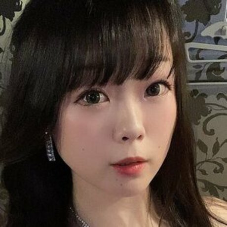 Midori Yuuzono onlyfans leaked pics