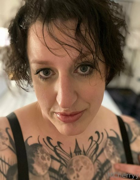 mcherryyy onlyfans strip