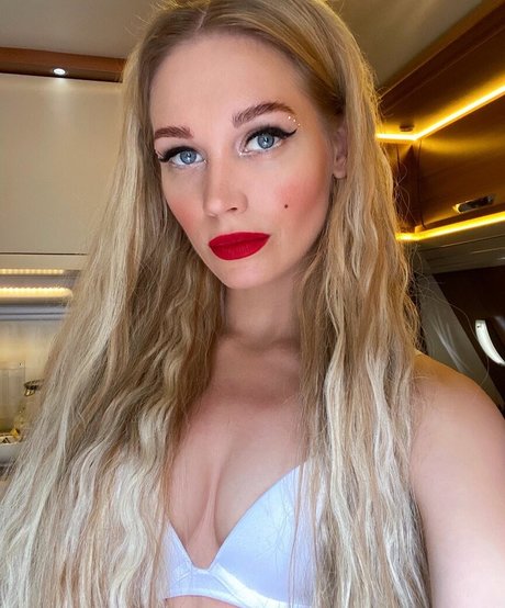 Kristina Asmus onlyfans fuck