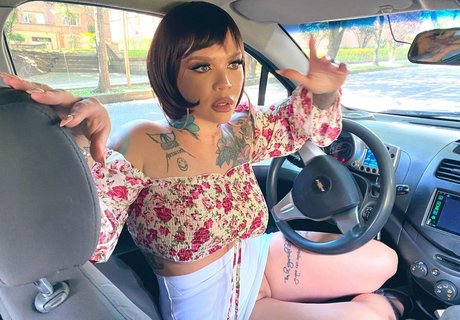 rabbitliciousss onlyfans leaked