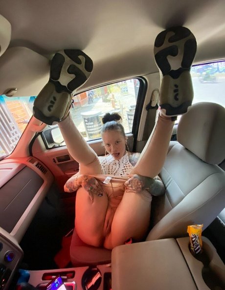 rabbitliciousss new onlyfans