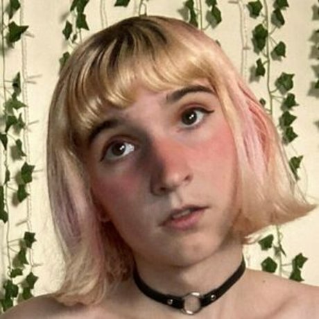 bubblepinkelle2 naked onlyfans leaked