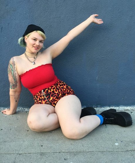 isabel hendrix sexy onlyfans