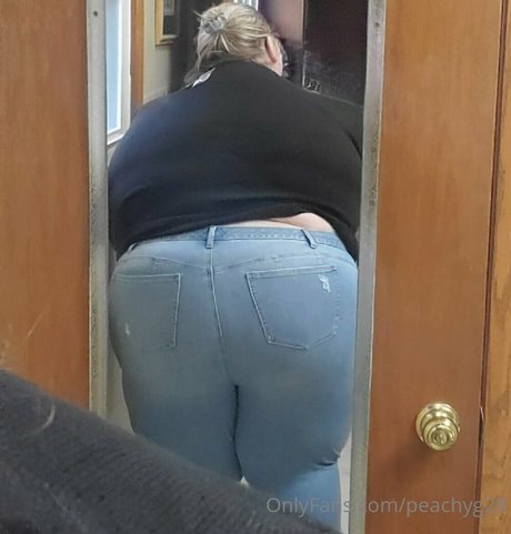peachyg28 onlyfans leak fuck