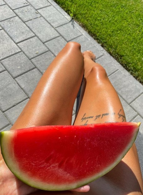 badsophiefree onlyfans striptease