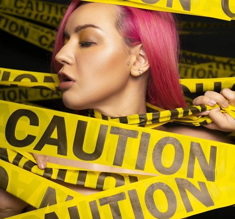 Olly Esse nude onlyfans leaks