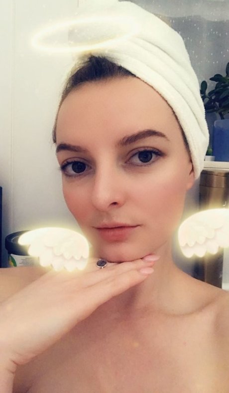 Dakota Blue Richards Profile pic