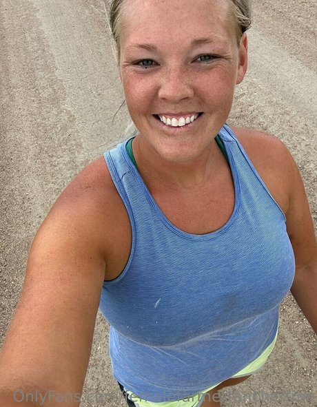 femalefarmerrancherfree onlyfans naked