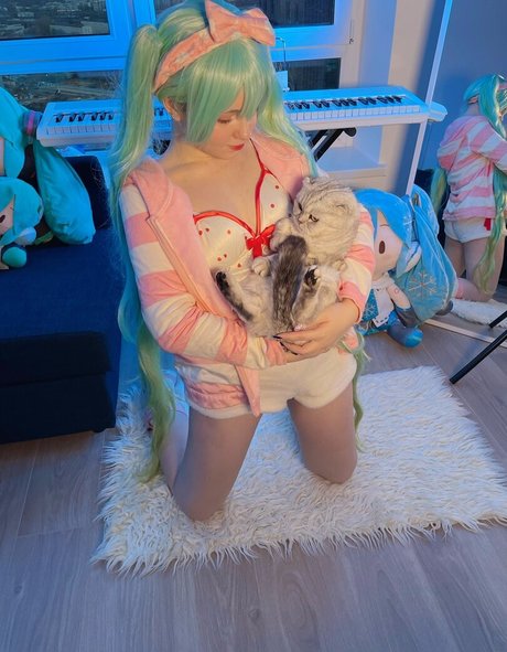 Saya Scarlet Profile pic