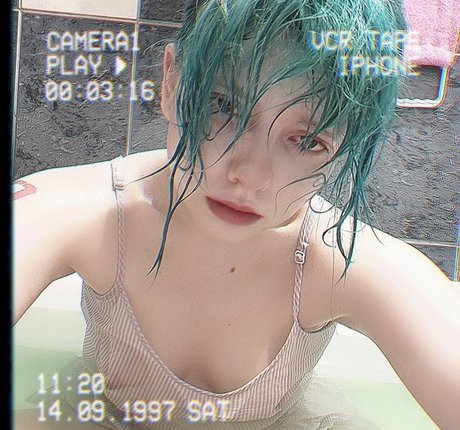 Saya Scarlet leaked naked onlyfans