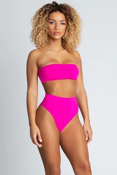 Jena Frumes onlyfans photos