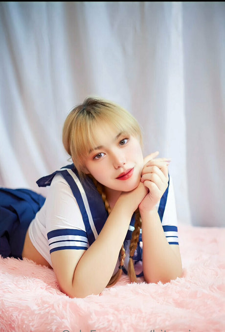 hitomianna only fans leak nude