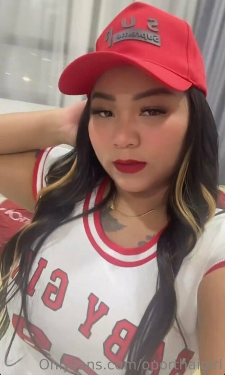 oporthaigirl onlyfans model photos