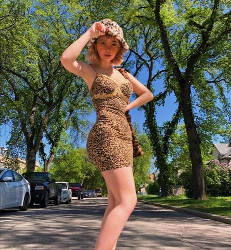 Daniela RD Lewis onlyfans joi