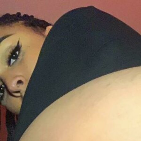 tsyazmin nude onlyfans